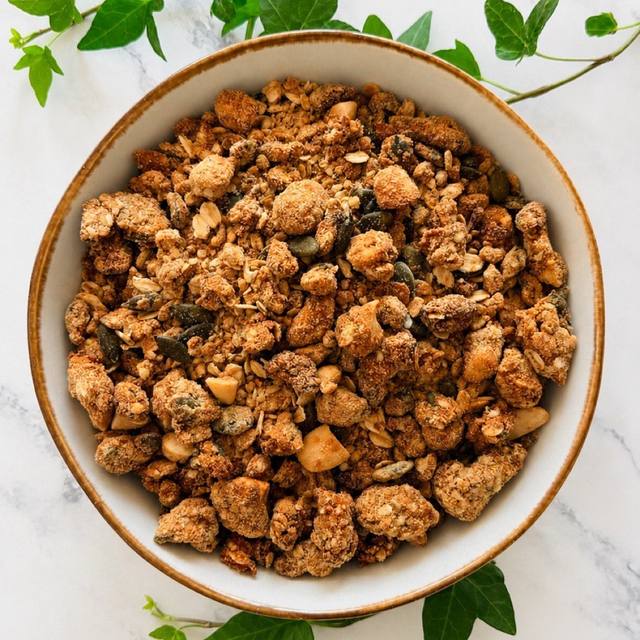 High Protein granola in een kom